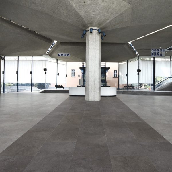 SURFACE COOL GREY MATT TILE 300X600mm