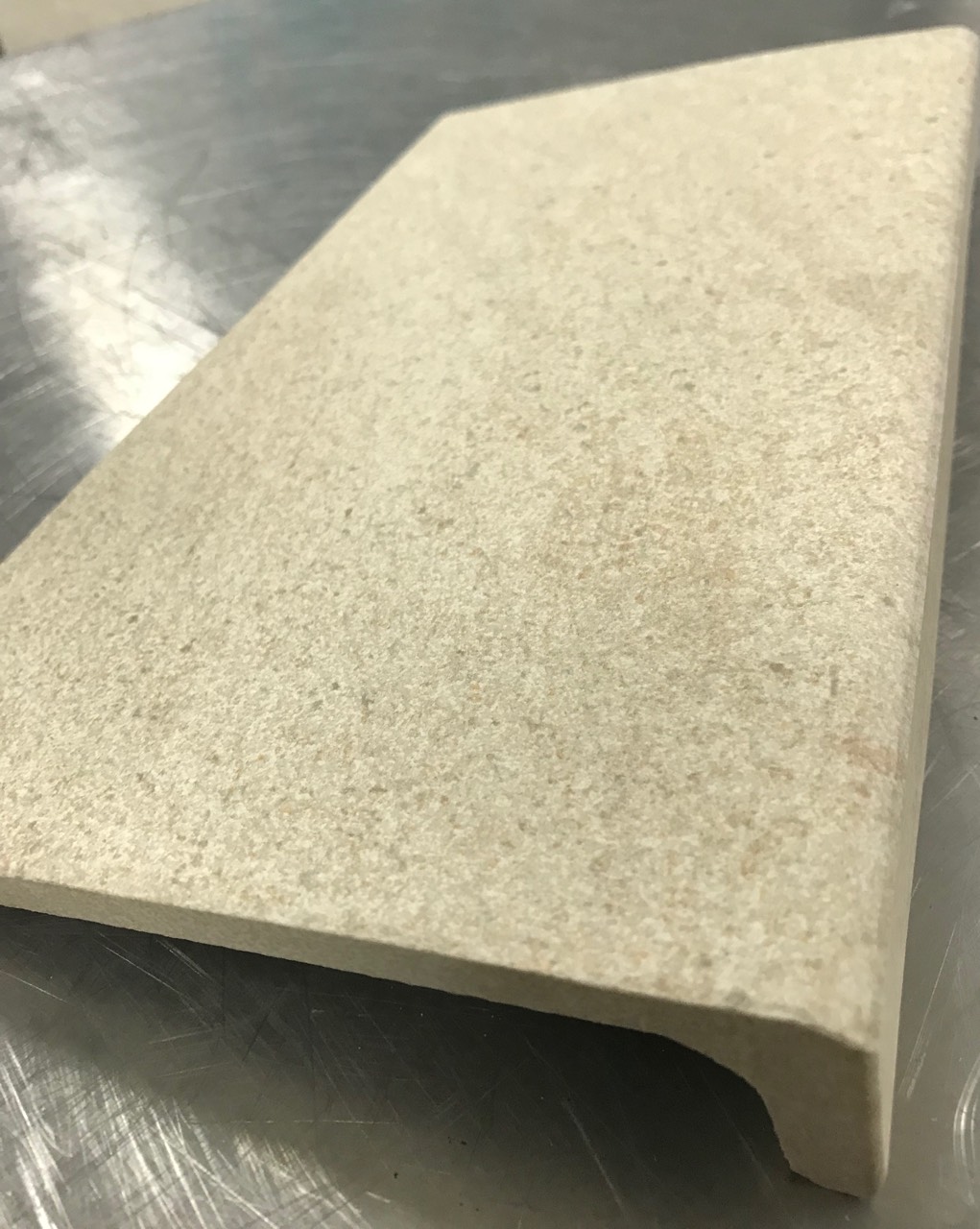 SUPERGRES STONETRACK IVORY ELLE BULLNOSE COPING 165x308X30mm