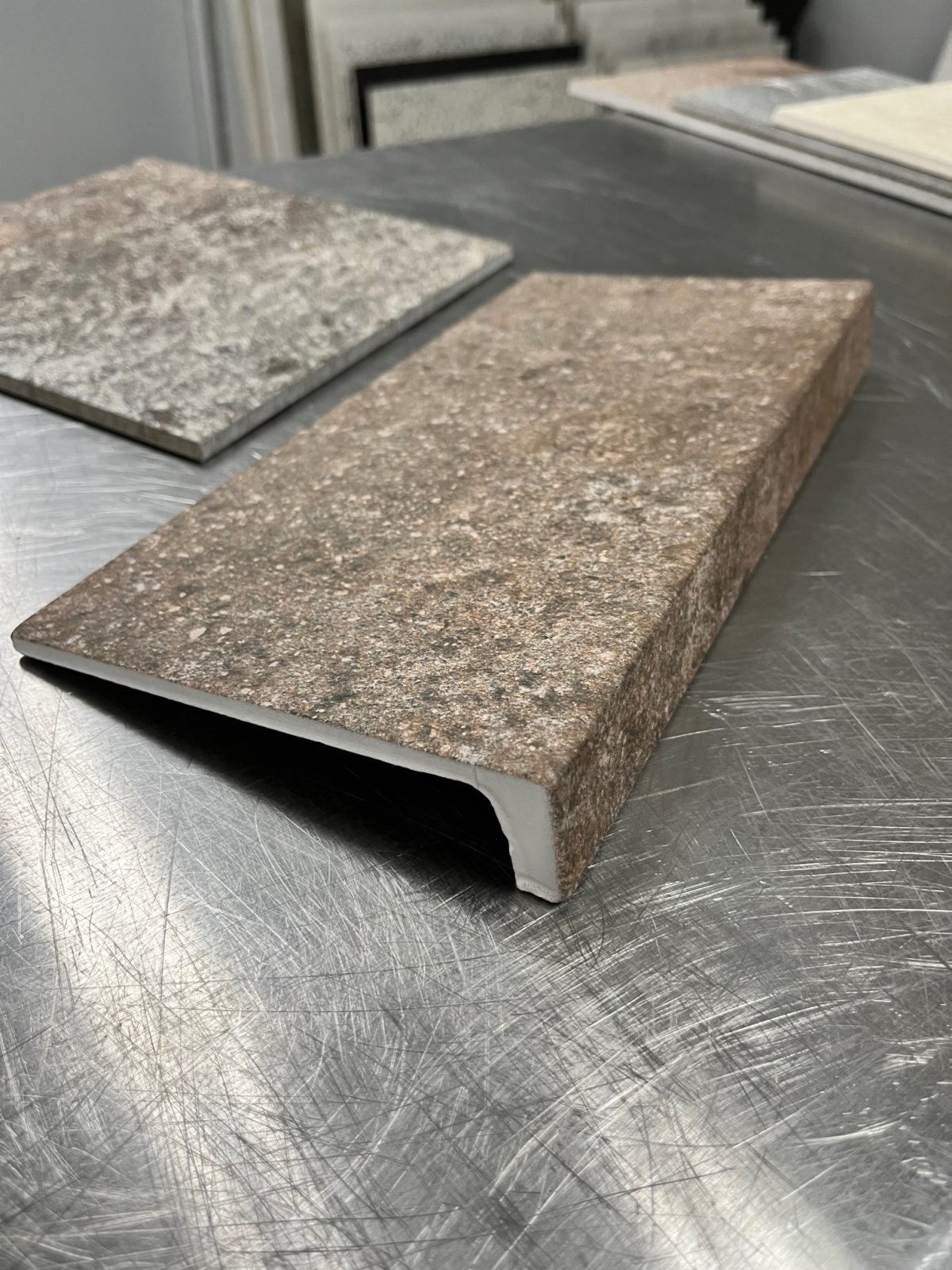 SUPERGRES FORTH PORFIDO ELLE BULLNOSE COPING 300x150X40mm