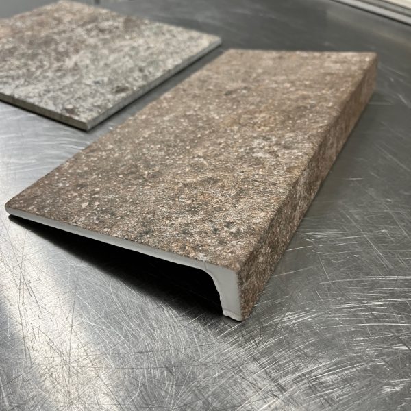 SUPERGRES FORTH PORFIDO ELLE BULLNOSE COPING 300x150X40mm
