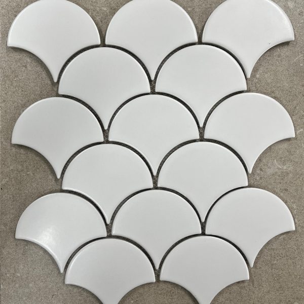 BELLAVISTA GINKO WHITE MATT FISHSCALE MOSAIC TILE 305X250mm