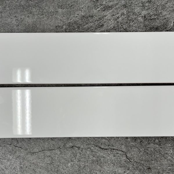 SIMPLICITY GLOSS WHITE PRESSED EDGE TILE 76X305mm