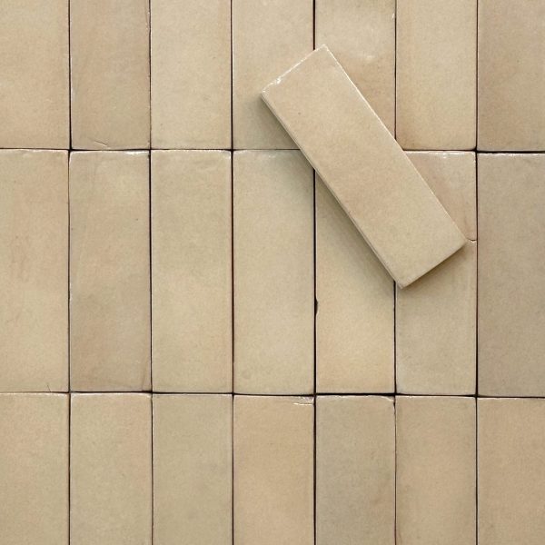 BYRON CLAY BEJMAT GLOSS TILE 50X150mm