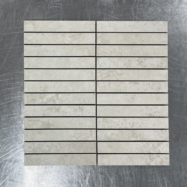 Bellavista Crystal Trav Crosscut Bianco Kit Kat 300x300mm